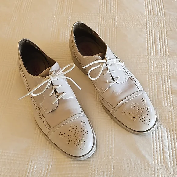 wedding dress silk chiffon Women’s Oxford Shoes Black Cream Embassy London Eton UK 6 / EU 39 / US 8 main image 1